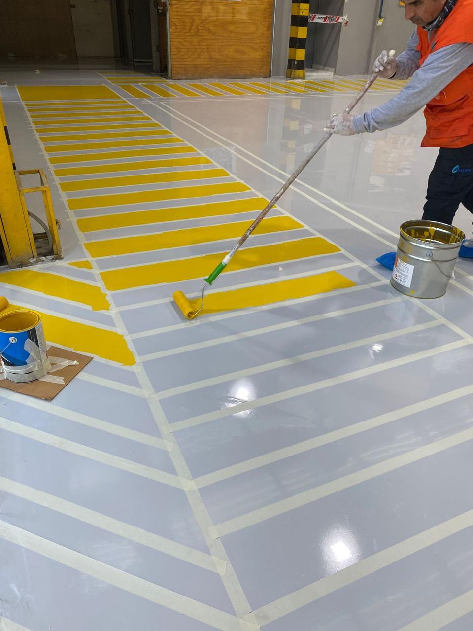 Aplicación de pintura para demarcación